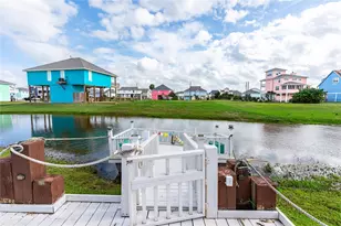 2296 E Crab St, Crystal Beach, TX 77650 - Photo 18