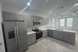 301 S Railroad Ave, Shepherd, TX 77371 - Photo 4