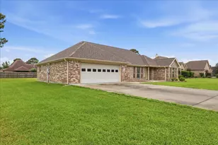 290 Tyler Dr, Orange, TX 77630 - Photo 30
