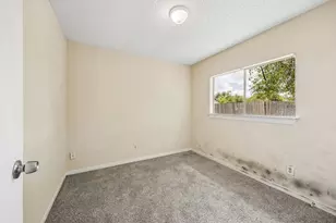 11618 Roandale Dr, Houston, TX 77048 - Photo 8