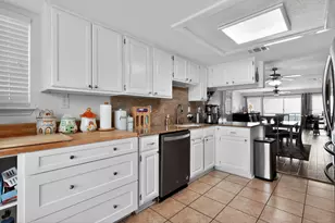 3663 E NASA Pkwy, Seabrook, TX 77586 - Photo 6