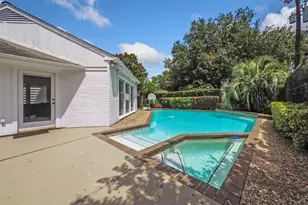 10610 Piping Rock Ln, Houston, TX 77042 - Photo 34