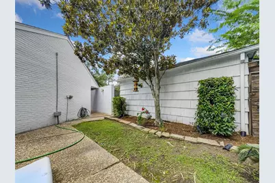 10610 Piping Rock Lane, Houston, TX 77042 - Photo 40