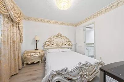 24 Windermere Lane, Houston, TX 77063 - Photo 36