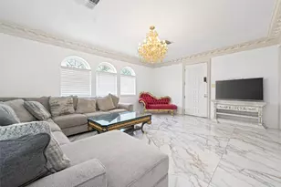 24 Windermere Ln, Houston, TX 77063 - Photo 32