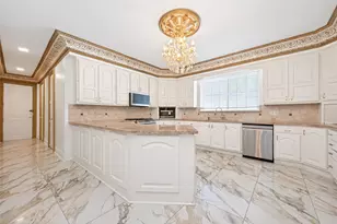 24 Windermere Ln, Houston, TX 77063 - Photo 10