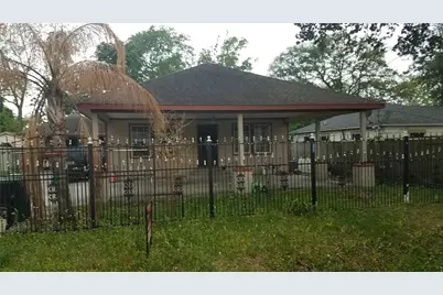 8030 Darlington Drive, Houston, TX 77028 - Photo 1