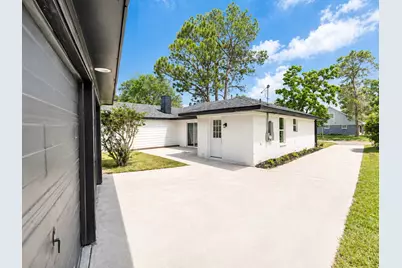 5642 Warm Springs Road, Houston, TX 77035 - Photo 22