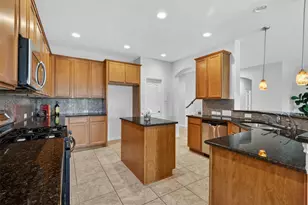 17919 Creek Bluff Ln, Cypress, TX 77433 - Photo 16
