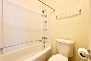 8365 Sands Point Dr, Houston, TX 77036 - Photo 12