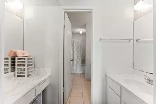 3600 Jeanetta St, Houston, TX 77063 - Photo 22
