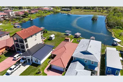 615 28th Street, Dickinson, TX 77539 - Photo 4