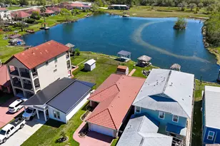 615 28th St, Dickinson, TX 77539 - Photo 4