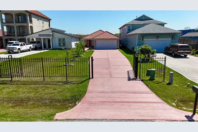 615 28th Street, Dickinson, TX 77539 - Photo 34