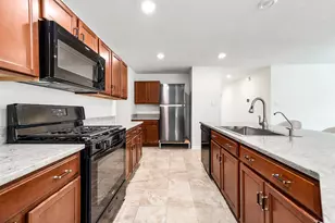 2754 Cayden Crk Wy, Conroe, TX 77304 - Photo 8