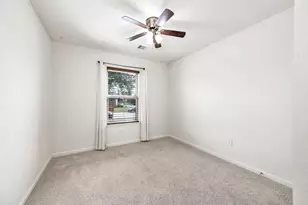 2754 Cayden Crk Wy, Conroe, TX 77304 - Photo 6