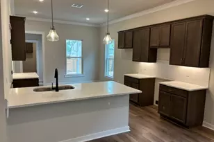 11215 Moccasin Dr, Montgomery, TX 77316 - Photo 2