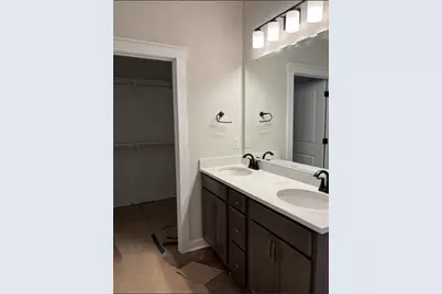 11215 Moccasin Drive, Montgomery, TX 77316 - Photo 8