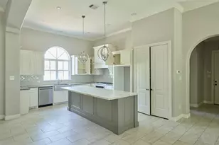 28526 Riverside Crest Ln, Houston, TX 77336 - Photo 10