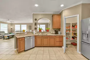 2310 Messina Dr, Pearland, TX 77581 - Photo 6