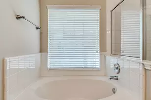 7302 Hollow Field Ln, Cypress, TX 77433 - Photo 20