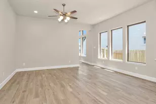283 Mallards Rim Dr, Willis, TX 77318 - Photo 8