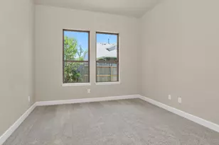 283 Mallards Rim Dr, Willis, TX 77318 - Photo 4