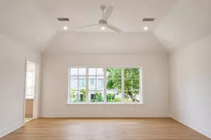 4026 Colquitt St, Houston, TX 77027 - Photo 10