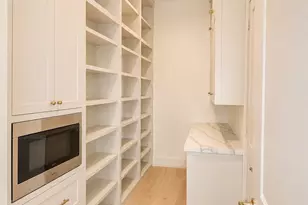 4026 Colquitt St, Houston, TX 77027 - Photo 8