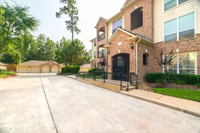 6607 Lake Woodlands Drive #312, The Woodlands, TX 77382 - Photo 2