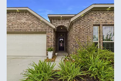 4323 Banfield Hills Lane, Baytown, TX 77521 - Photo 2