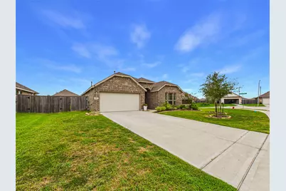 4323 Banfield Hills Lane, Baytown, TX 77521 - Photo 40