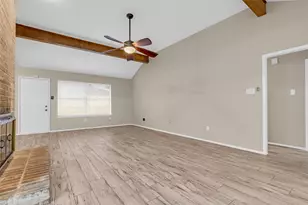 11827 Brook Meadows Ln, Meadows Place, TX 77477 - Photo 4
