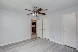 5710 Easthampton Dr, Houston, TX 77039 - Photo 10