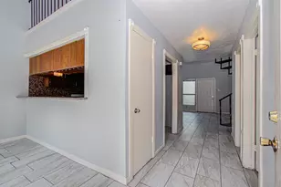 5710 Easthampton Dr, Houston, TX 77039 - Photo 6