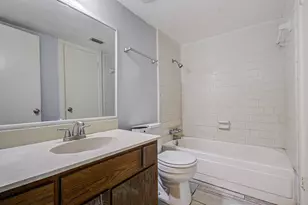 5710 Easthampton Dr, Houston, TX 77039 - Photo 12