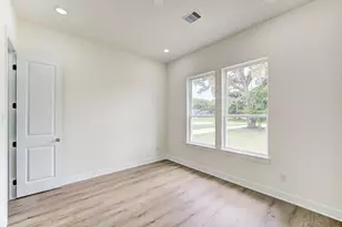 1720 Flintlock Ct, Angleton, TX 77515 - Photo 28