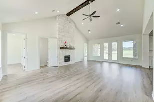 1720 Flintlock Ct, Angleton, TX 77515 - Photo 12