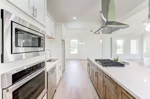 1720 Flintlock Ct, Angleton, TX 77515 - Photo 8
