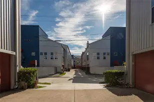 807 Robin St, Houston, TX 77019 - Photo 42