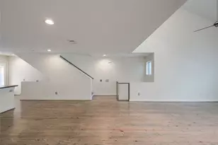 807 Robin St, Houston, TX 77019 - Photo 22