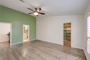 807 Robin St, Houston, TX 77019 - Photo 26