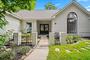18 Windsor Dr, Conroe, TX 77304 - Photo 1