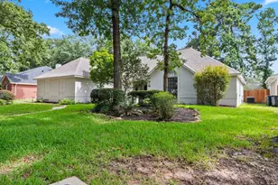 18 Windsor Dr, Conroe, TX 77304 - Photo 4