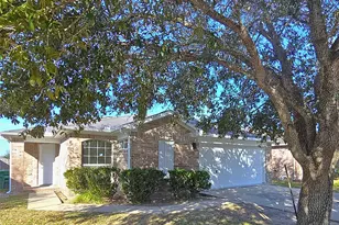 5203 Panay Park Dr, Houston, TX 77048 - Photo 2