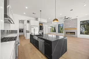 14111 Cindywood Cir, Houston, TX 77079 - Photo 16