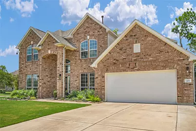 401 Bentwood Way, Clute, TX 77531 - Photo 2