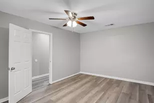 3210 Valley Brook Dr, La Porte, TX 77571 - Photo 20