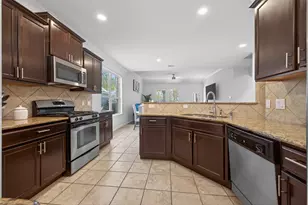 1712 Balsam Spruce Cir, Conroe, TX 77301 - Photo 10
