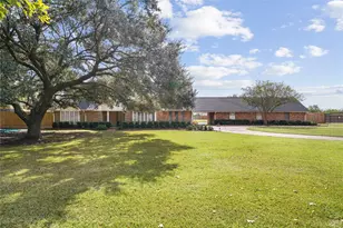 4410 County Rd 63, Rosharon, TX 77583 - Photo 2